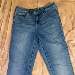 universal thread size 6 jeans.